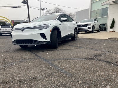 2023 Volkswagen ID.4 Pro