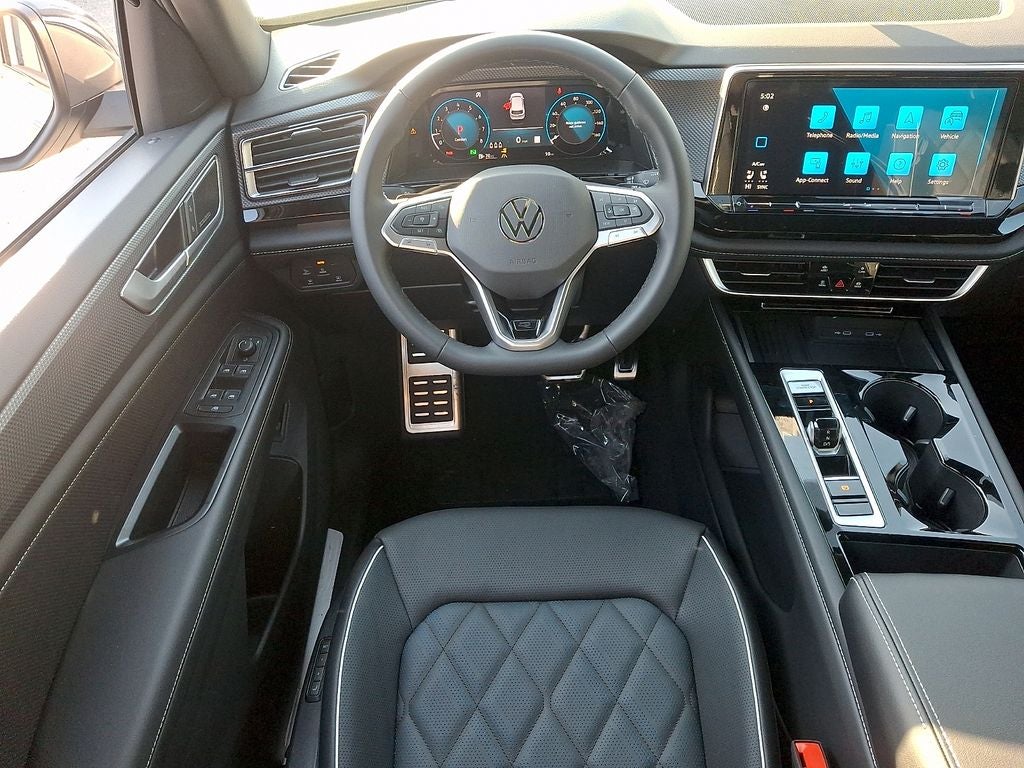 2026 Volkswagen Atlas Cross Sport 2.0T SEL Premium R-Line