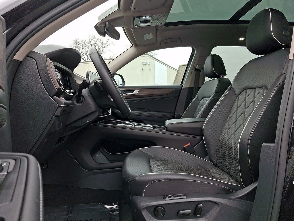 2025 Volkswagen Atlas 2.0T SEL Premium R-Line