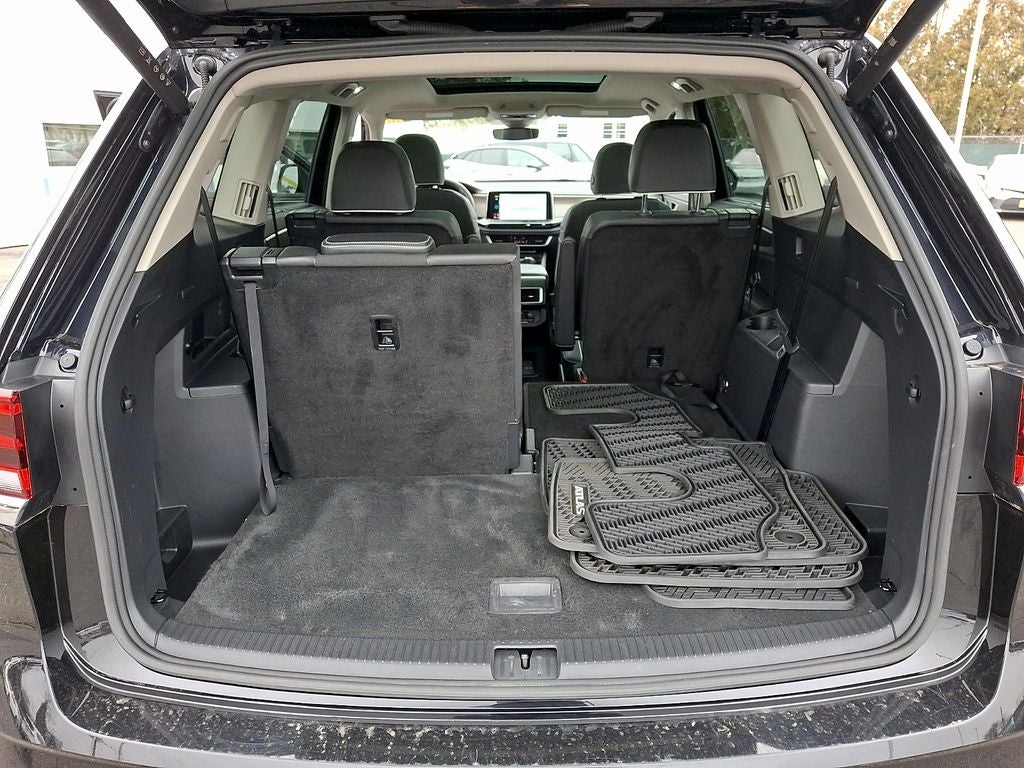 2025 Volkswagen Atlas 2.0T SEL Premium R-Line