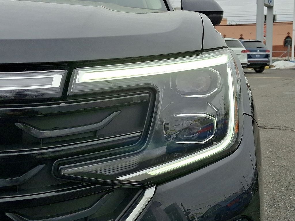 2025 Volkswagen Atlas 2.0T SEL Premium R-Line