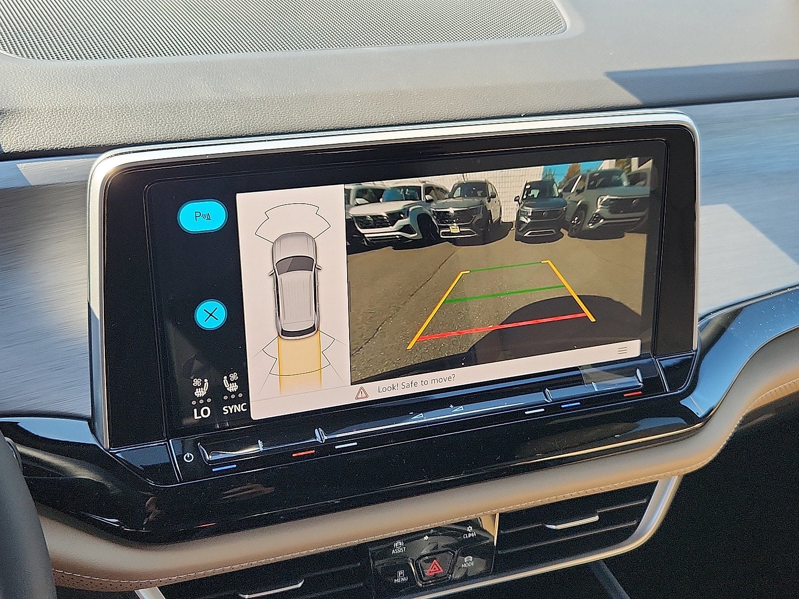 2026 Volkswagen Atlas Cross Sport SE w/Technology