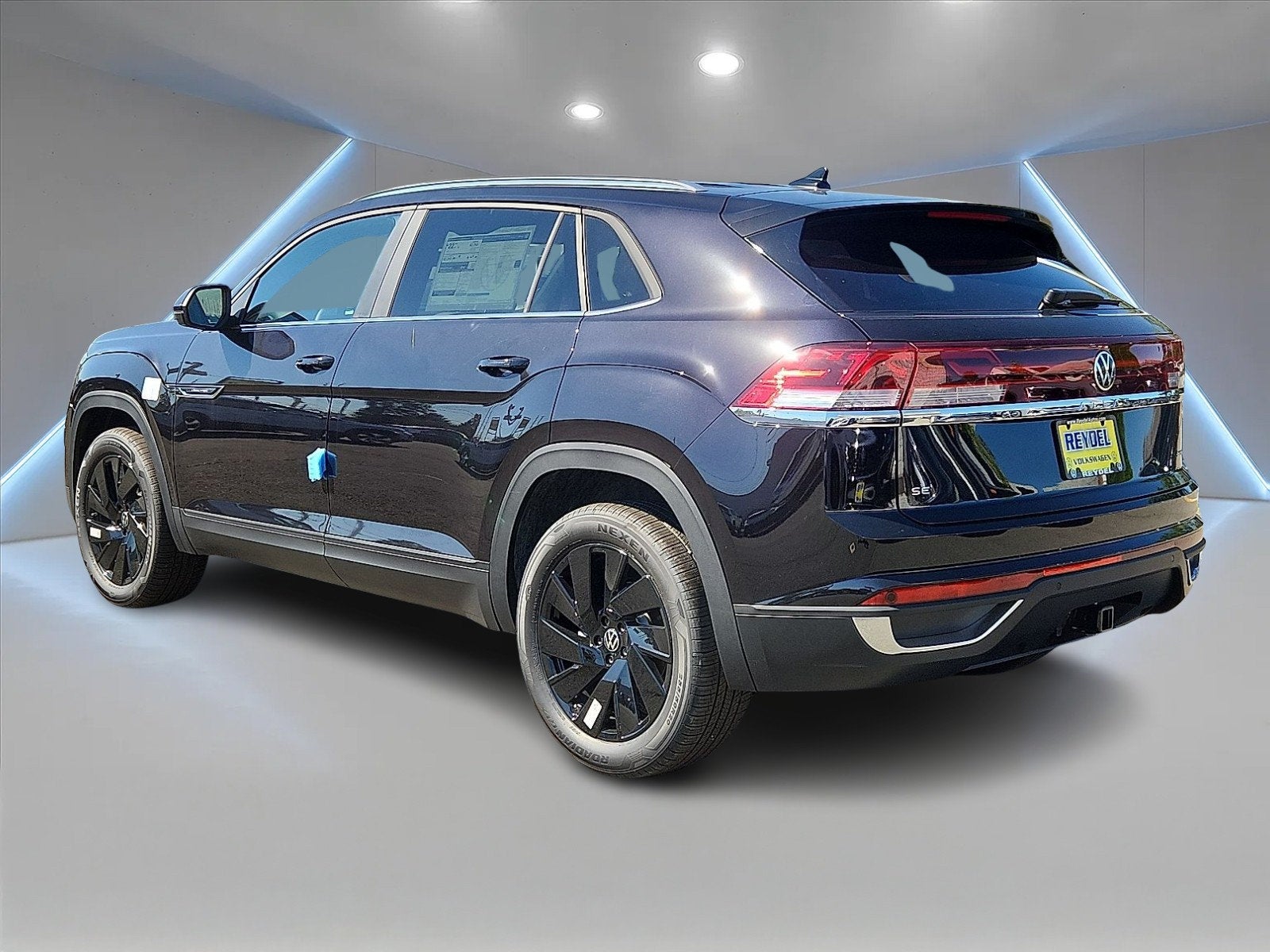 2026 Volkswagen Atlas Cross Sport SE w/Technology