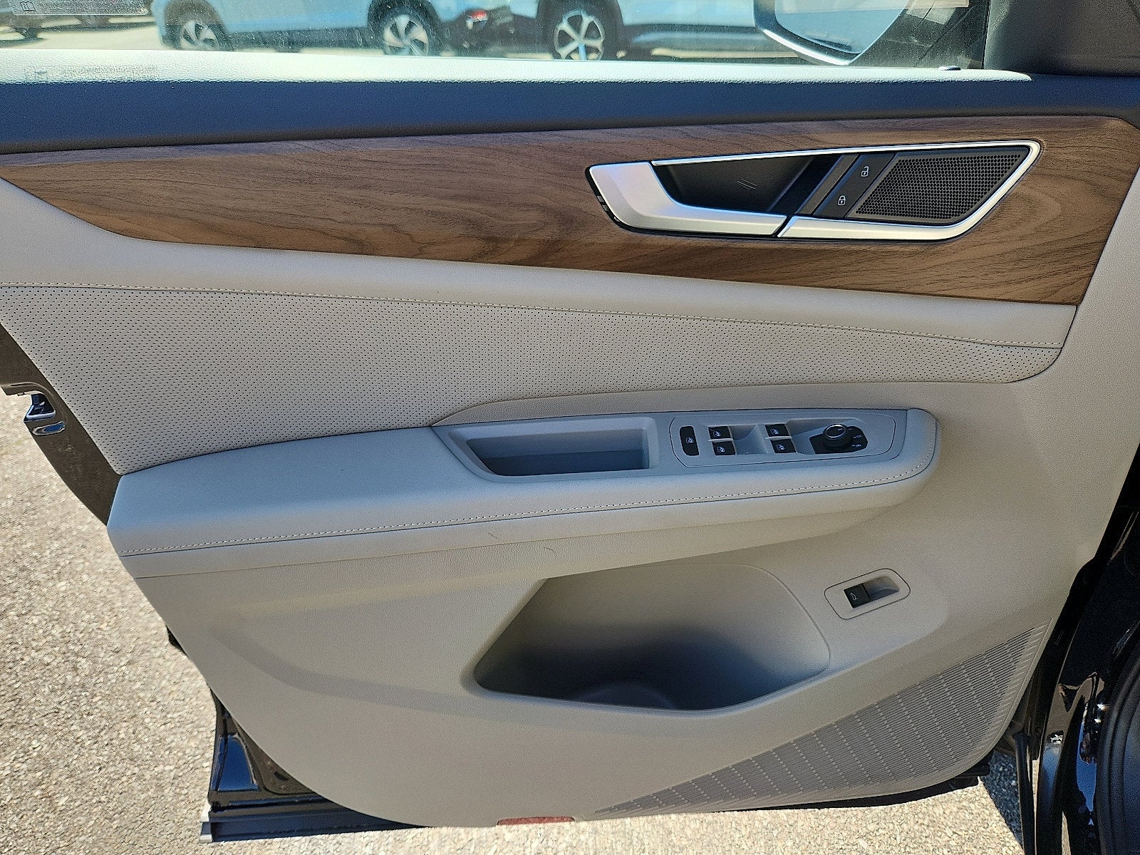 2026 Volkswagen Atlas SE w/Technology