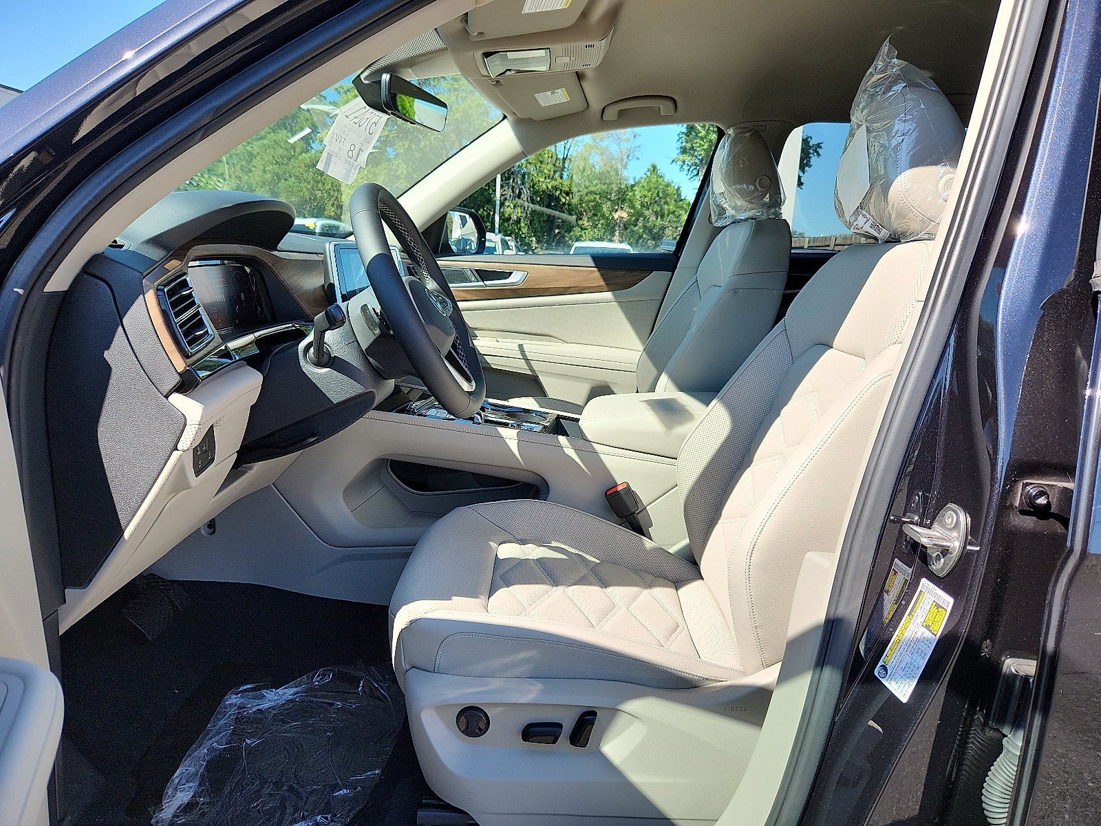 2026 Volkswagen Atlas SE w/Technology