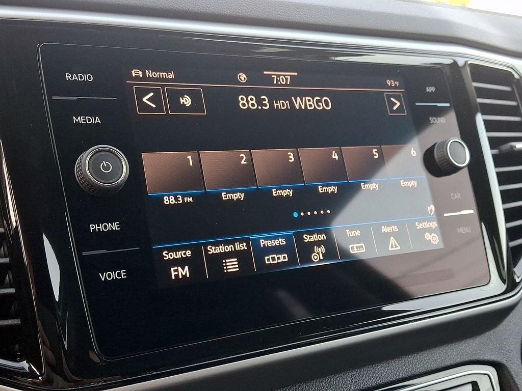 2023 Volkswagen Atlas 2.0T SE w/Technology