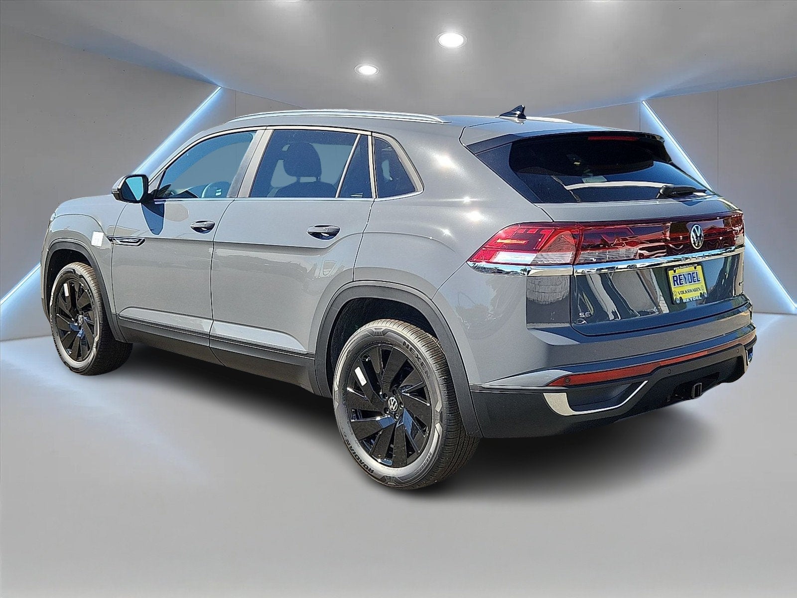2026 Volkswagen Atlas Cross Sport SE w/Technology