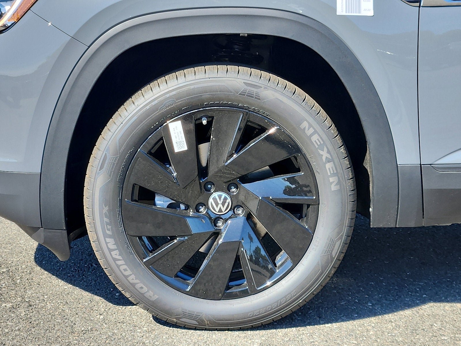 2026 Volkswagen Atlas Cross Sport SE w/Technology