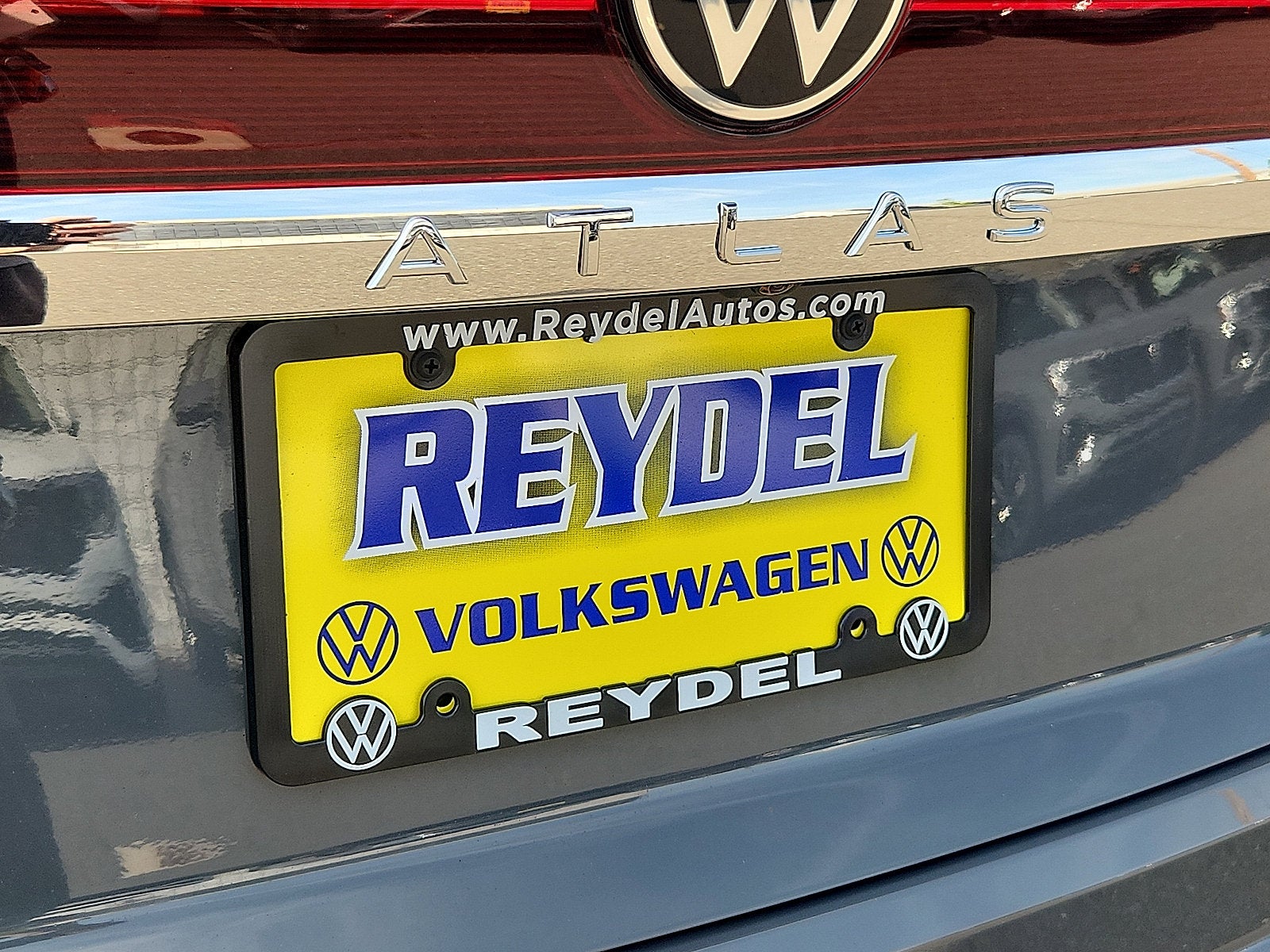 2026 Volkswagen Atlas Cross Sport SE w/Technology