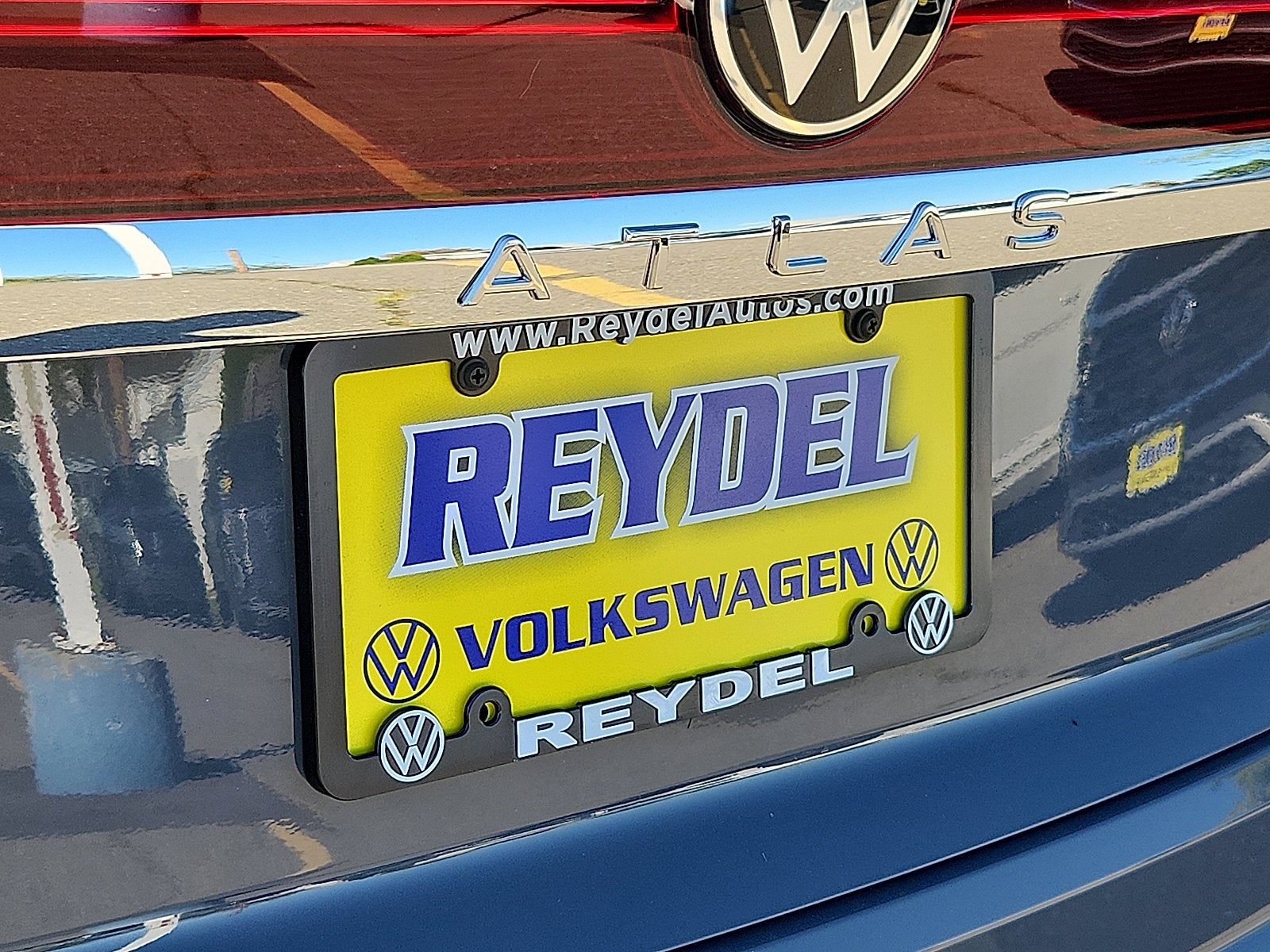 2026 Volkswagen Atlas Cross Sport SE w/Technology