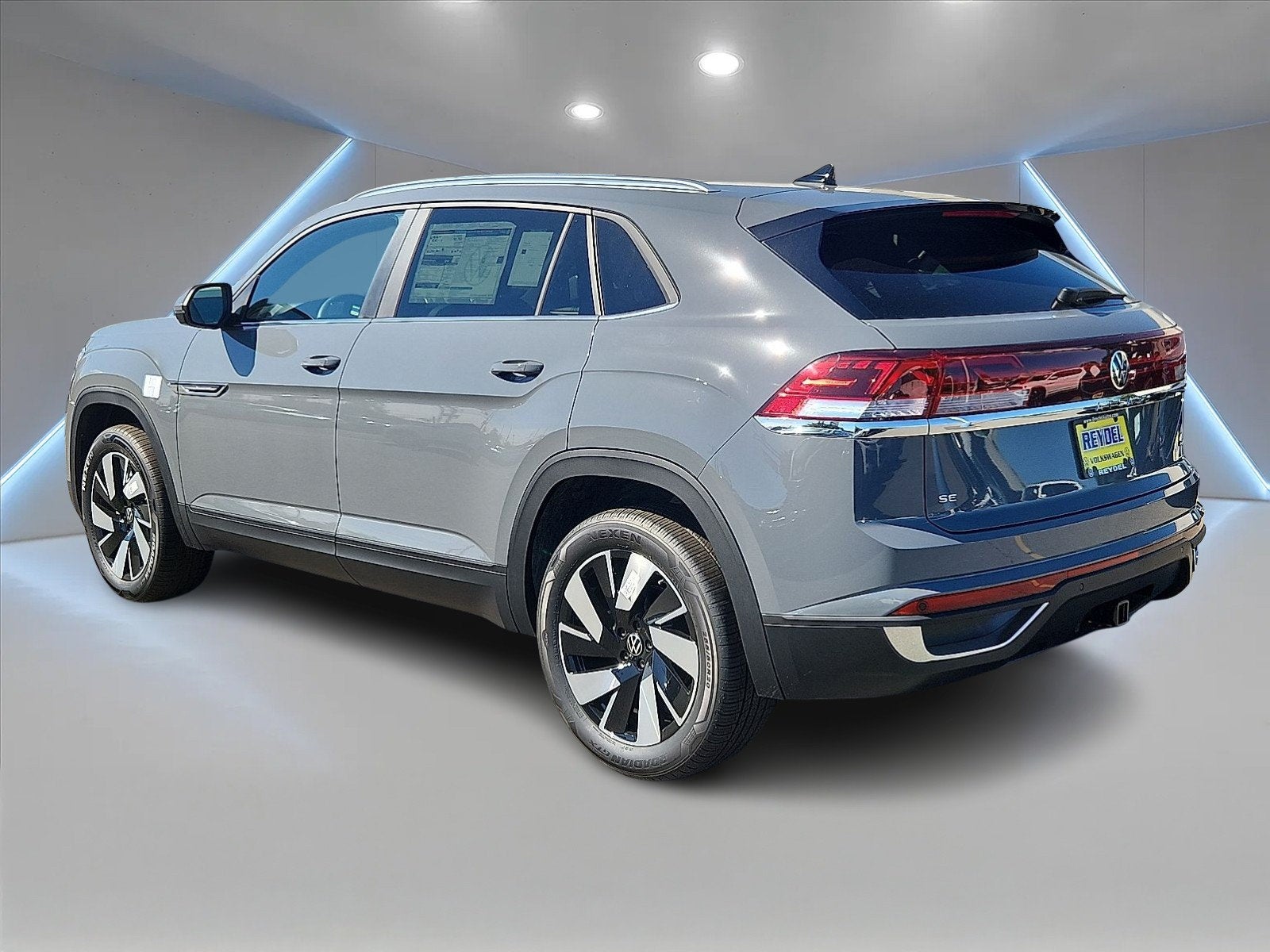 2026 Volkswagen Atlas Cross Sport SE w/Technology