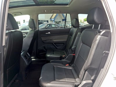 2022 Volkswagen Atlas 3.6L V6 SE w/Technology
