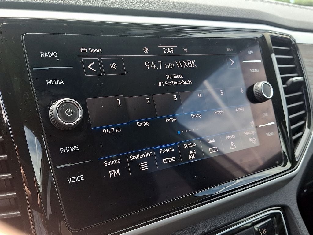 2022 Volkswagen Atlas 3.6L V6 SE w/Technology