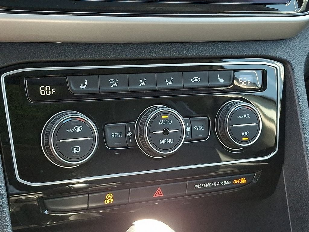 2022 Volkswagen Atlas 3.6L V6 SE w/Technology