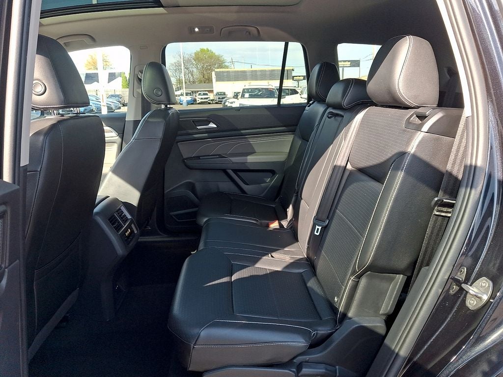 2022 Volkswagen Atlas 3.6L V6 SE w/Technology