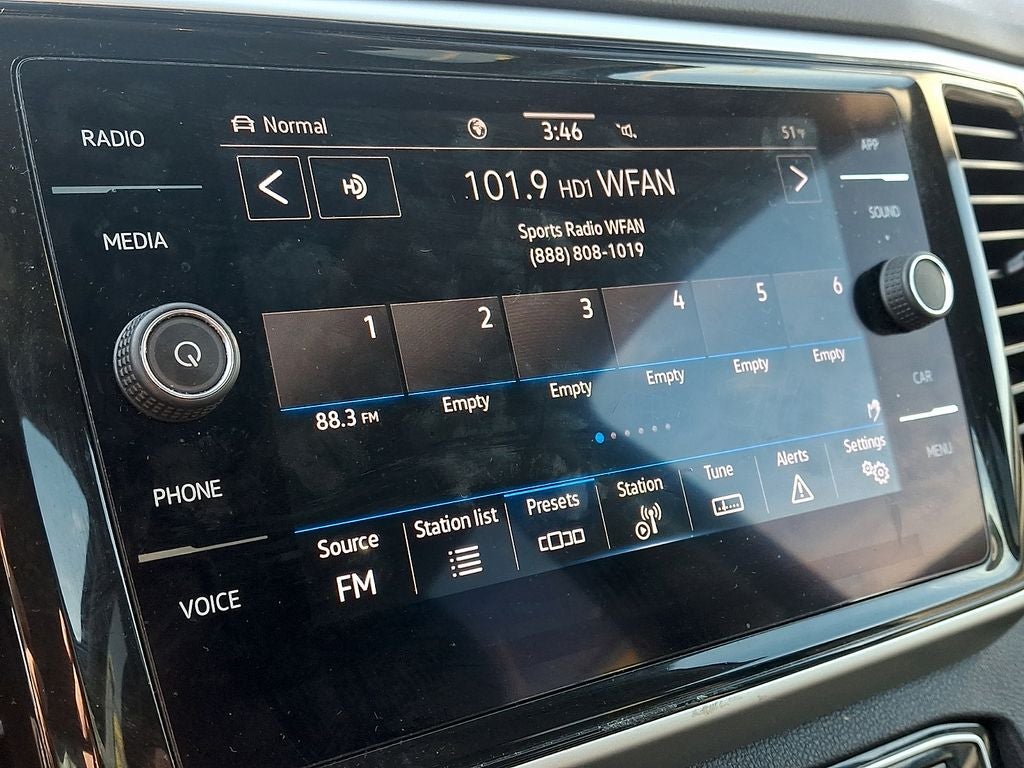 2022 Volkswagen Atlas 3.6L V6 SE w/Technology