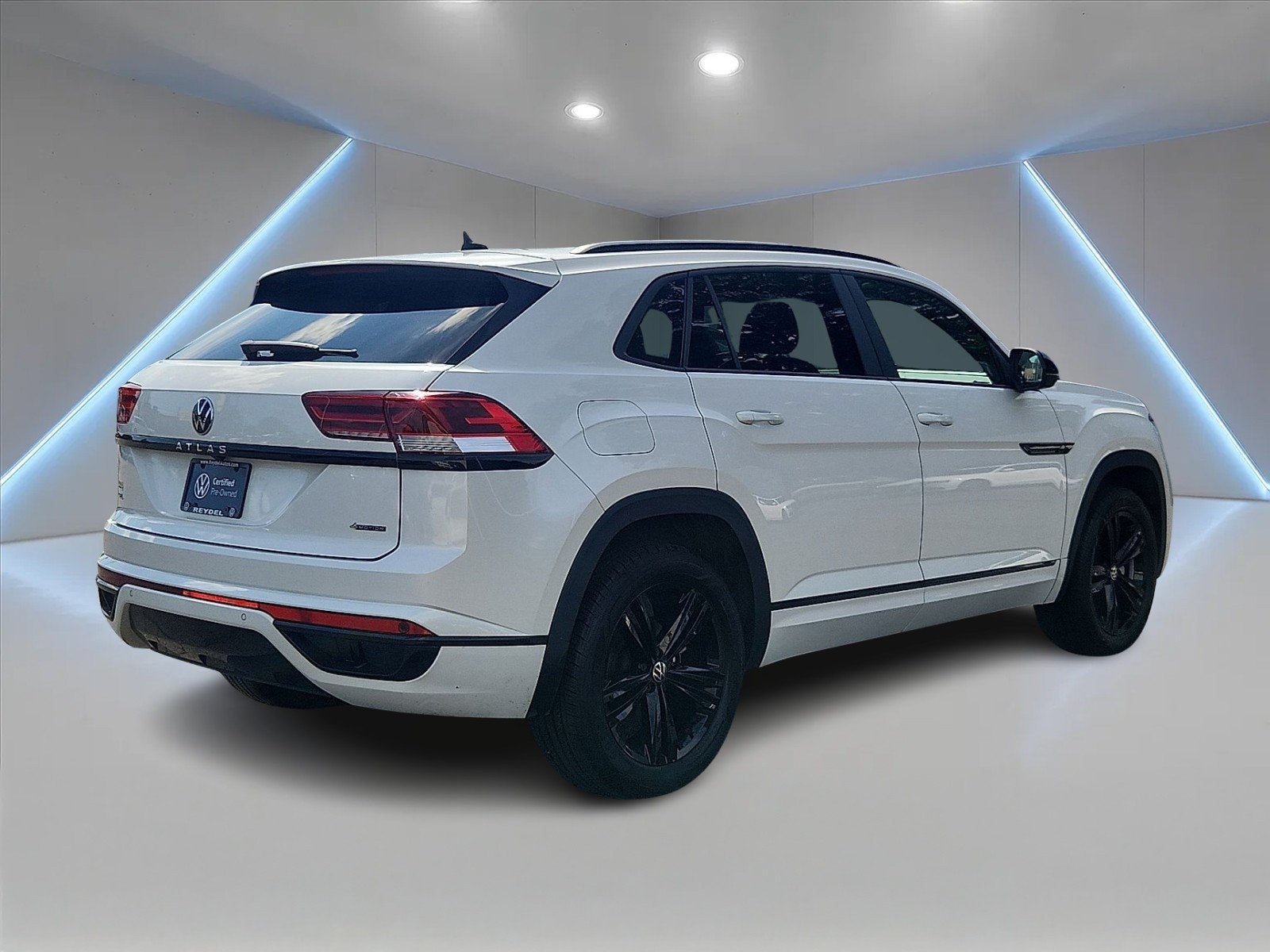 2023 Volkswagen Atlas Cross Sport 2.0T SEL R-Line
