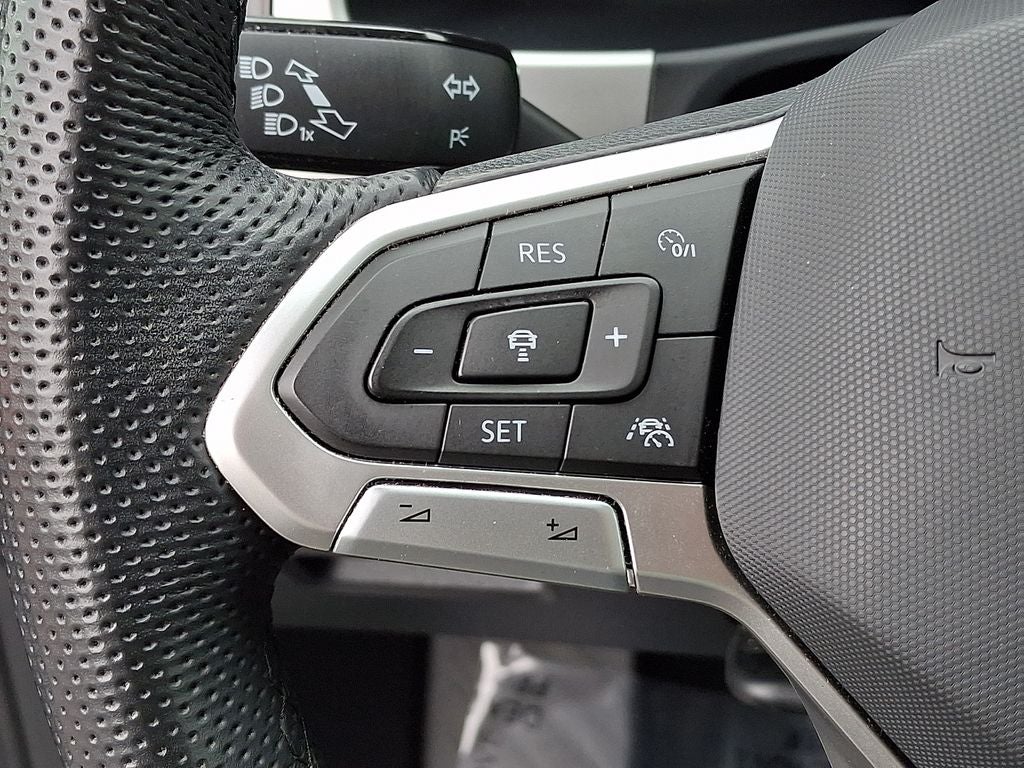 2023 Volkswagen Atlas 3.6L V6 SEL R-Line