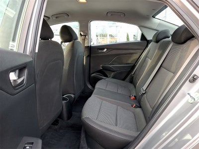 2022 Hyundai Accent SE