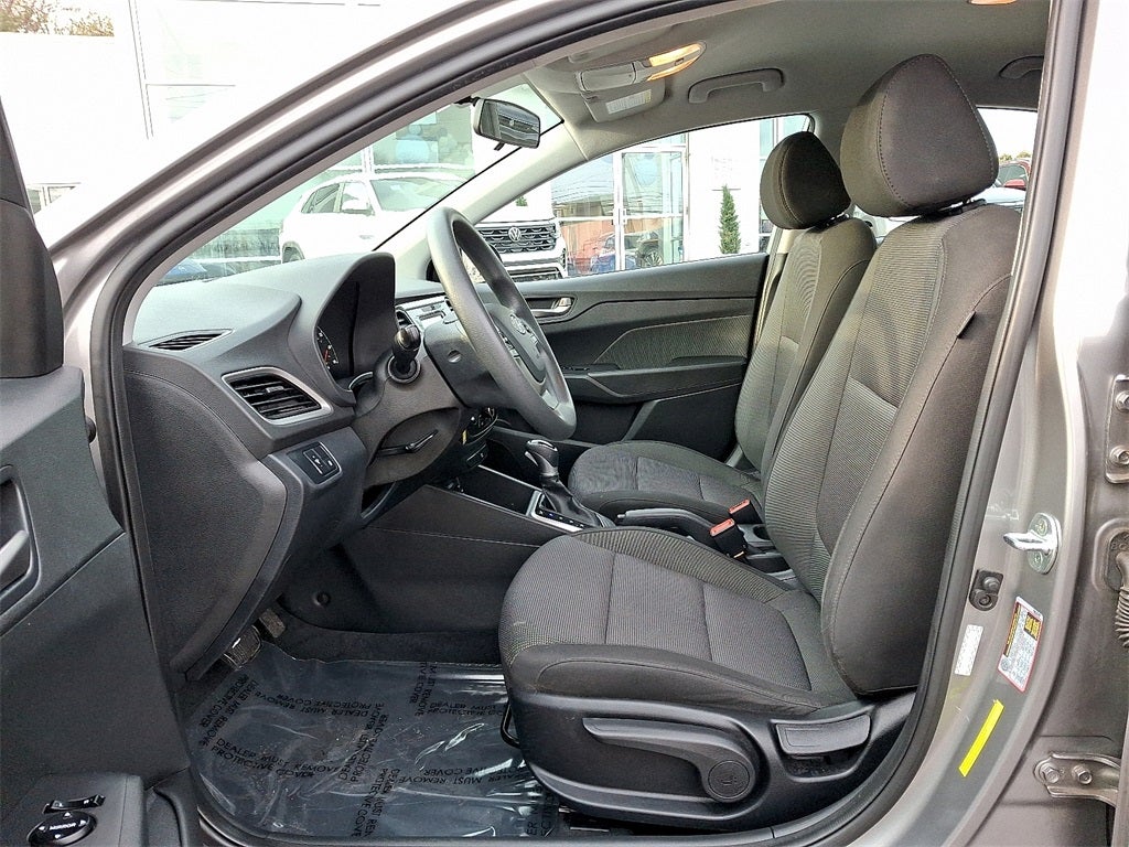 2022 Hyundai Accent SE