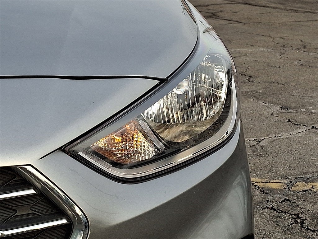 2022 Hyundai Accent SE