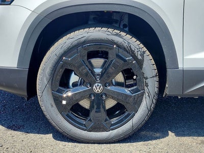 2026 Volkswagen Taos 1.5T SE Black