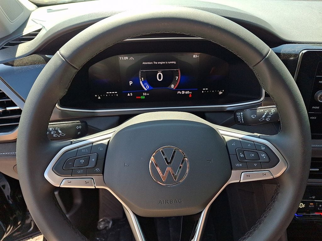 2026 Volkswagen Taos 1.5T SE Black