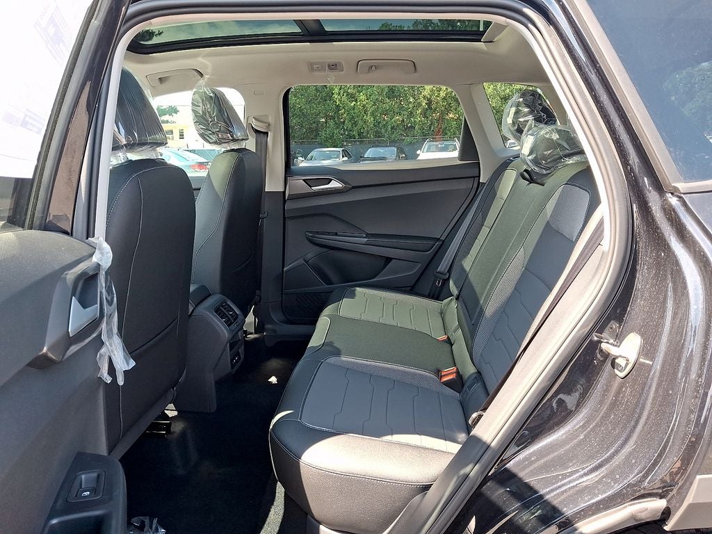 2026 Volkswagen Taos 1.5T SE Black