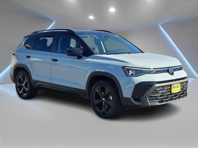 2027 Volkswagen Taos 1.5T SE Black