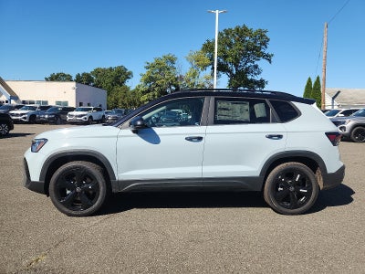 2027 Volkswagen Taos 1.5T SE Black