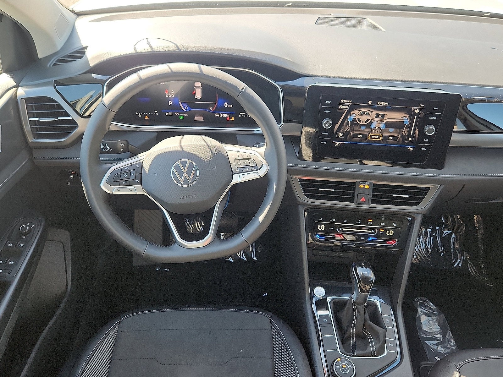 2027 Volkswagen Taos 1.5T SE Black