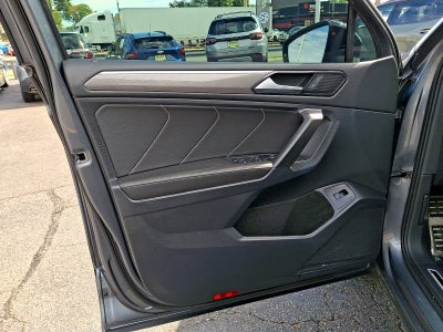 2024 Volkswagen Tiguan 2.0T SE R-Line Black