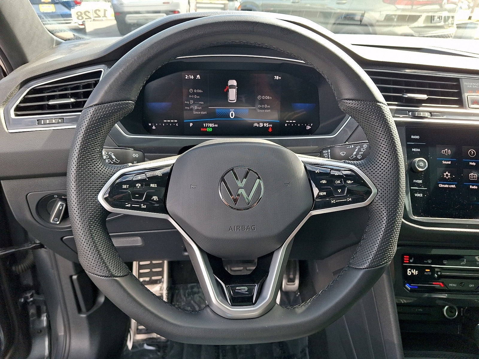 2024 Volkswagen Tiguan 2.0T SE R-Line Black