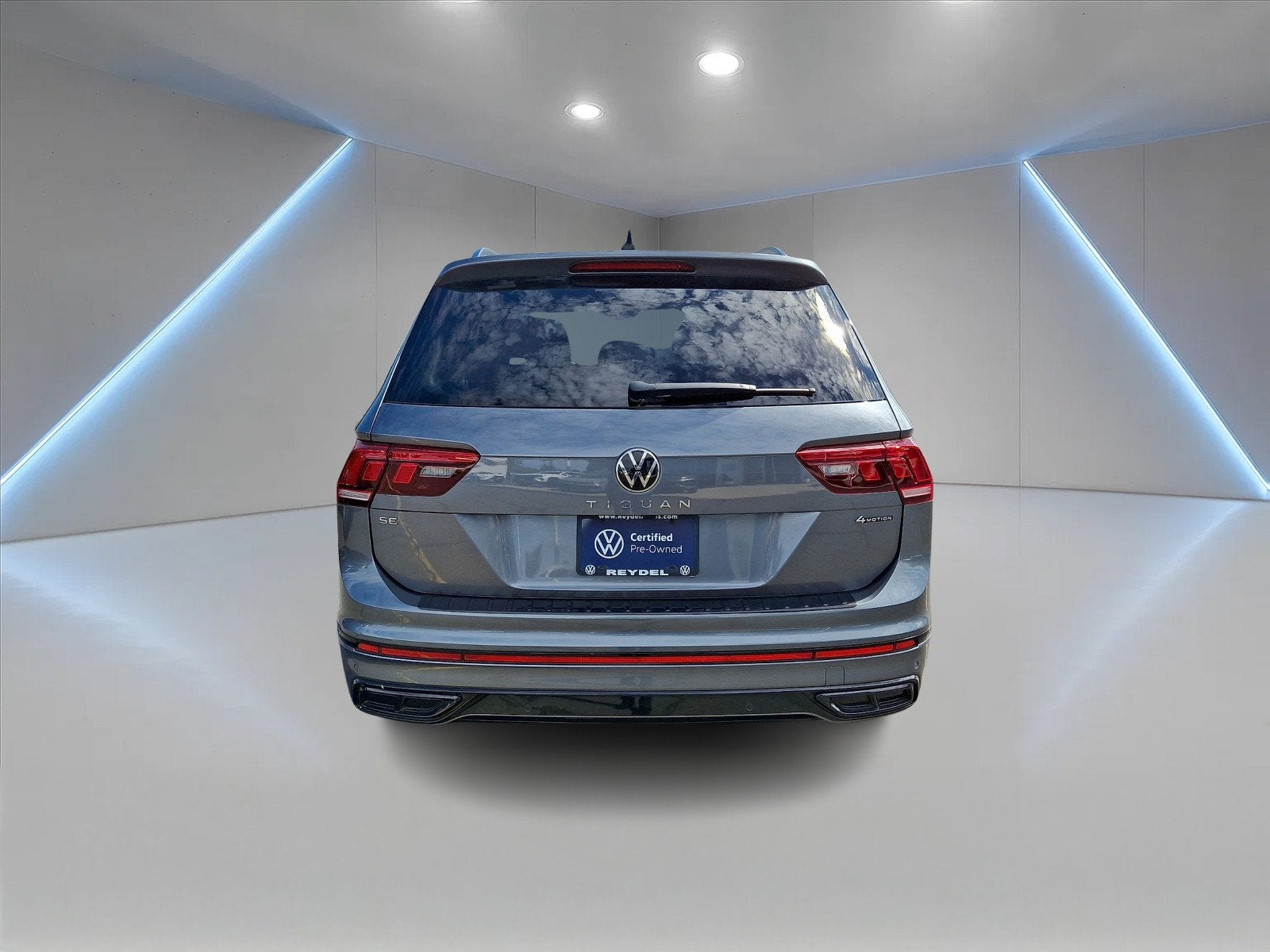 2024 Volkswagen Tiguan 2.0T SE R-Line Black