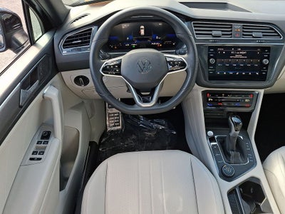 2023 Volkswagen Tiguan 2.0T SE R-Line Black