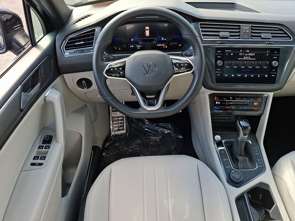 2023 Volkswagen Tiguan 2.0T SE R-Line Black