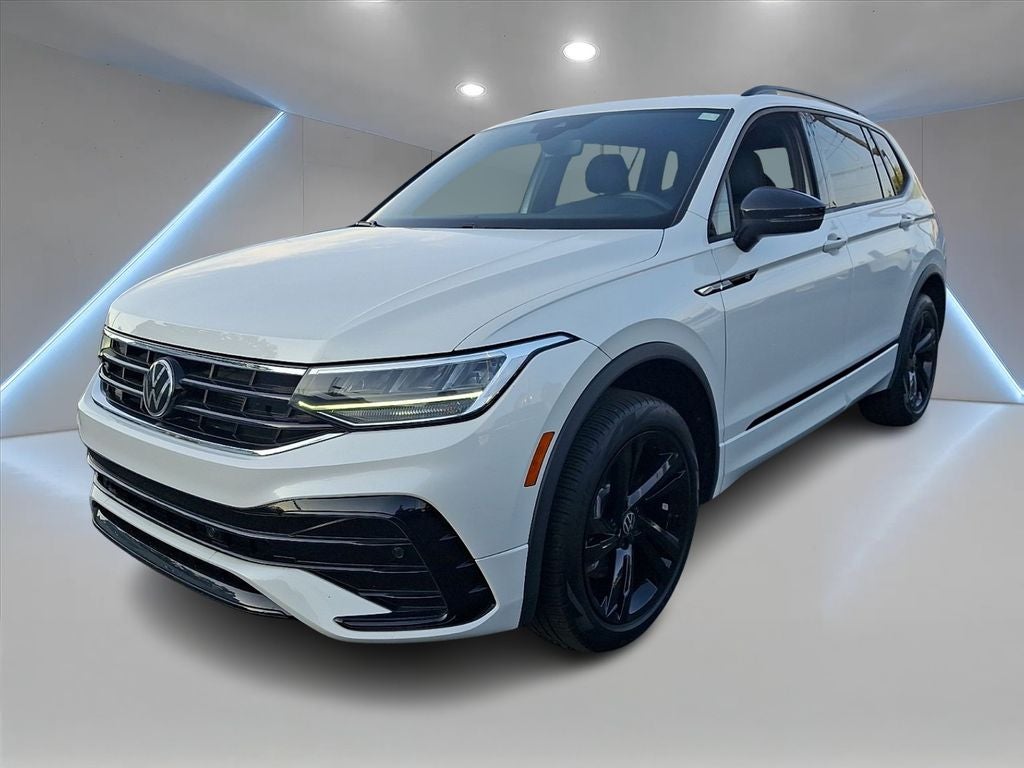 2024 Volkswagen Tiguan 2.0T SE R-Line Black