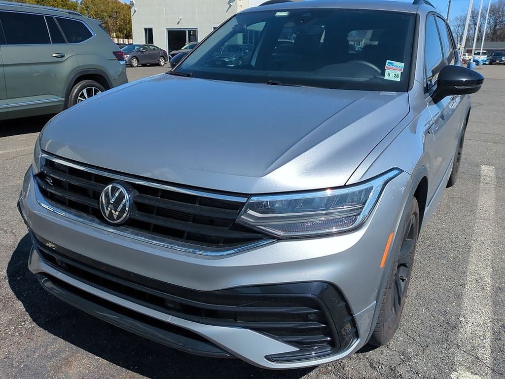 2023 Volkswagen Tiguan 2.0T SE R-Line Black