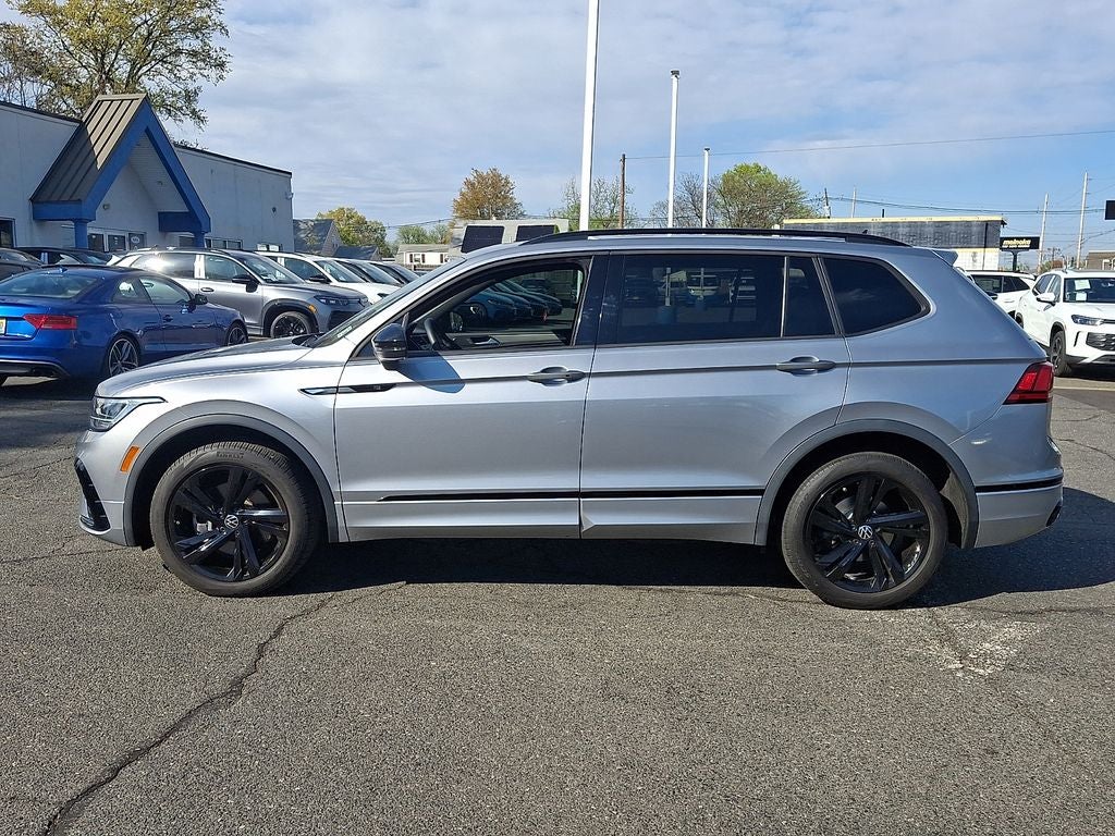 2023 Volkswagen Tiguan 2.0T SE R-Line Black