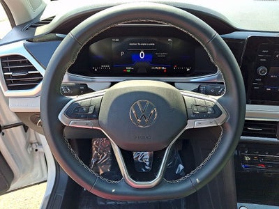 2025 Volkswagen Taos 1.5T SE