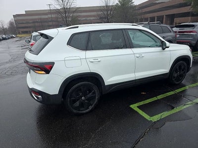 2025 Volkswagen Taos 1.5T SE