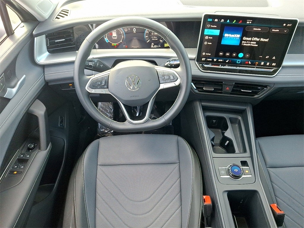 2025 Volkswagen Tiguan 2.0T SE
