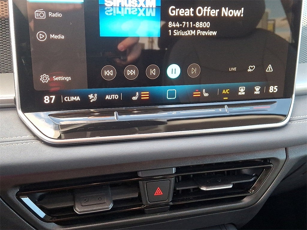 2025 Volkswagen Tiguan 2.0T SE