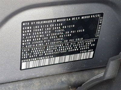 2025 Volkswagen Tiguan 2.0T SE