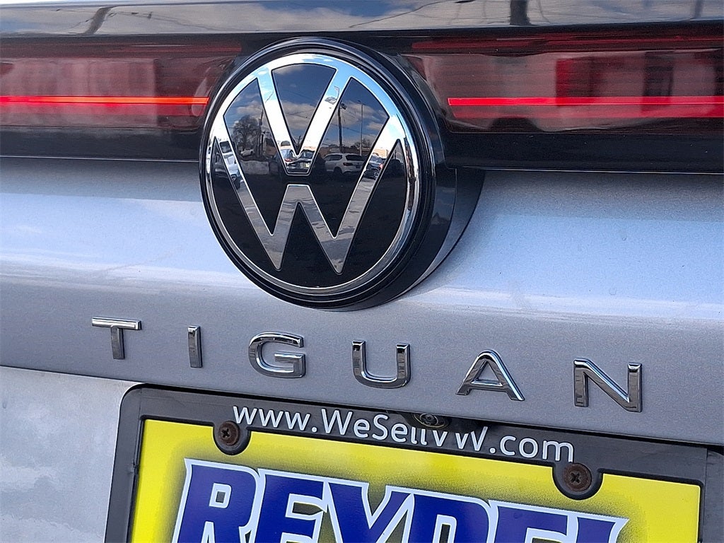 2025 Volkswagen Tiguan 2.0T SE