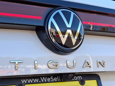 2025 Volkswagen Tiguan 2.0T SE