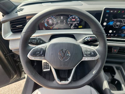 2026 Volkswagen Tiguan SE R-Line Black