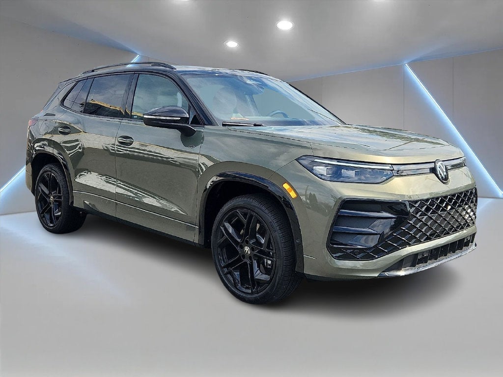 2026 Volkswagen Tiguan SE R-Line Black
