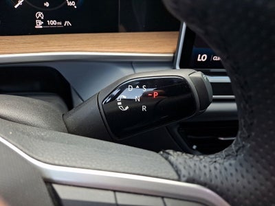 2025 Volkswagen Tiguan 2.0T SEL R-Line