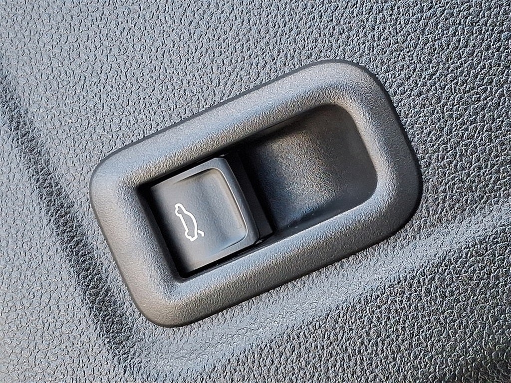 2025 Volkswagen Tiguan 2.0T SEL R-Line